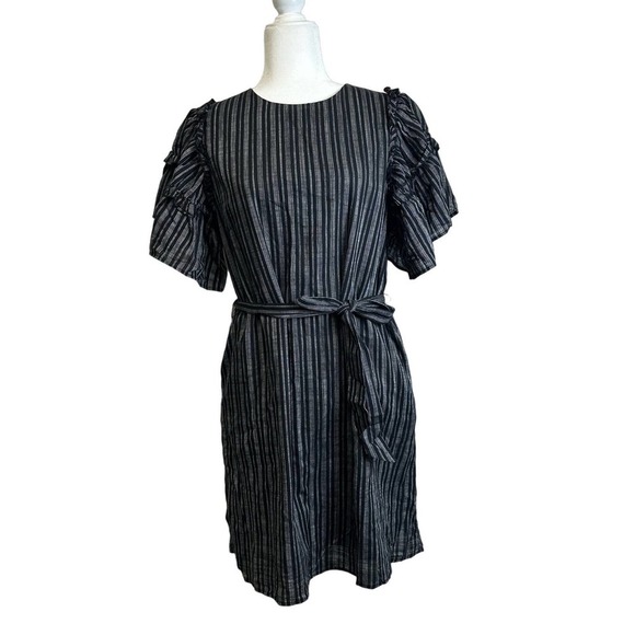 Who What Wear Dress Womens sz. SMALL Black Ruffled Short Sleeve Crew Neck - Picture 2 of 12